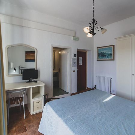 Hotel Alfiero Porto Santo Stefano  Room photo