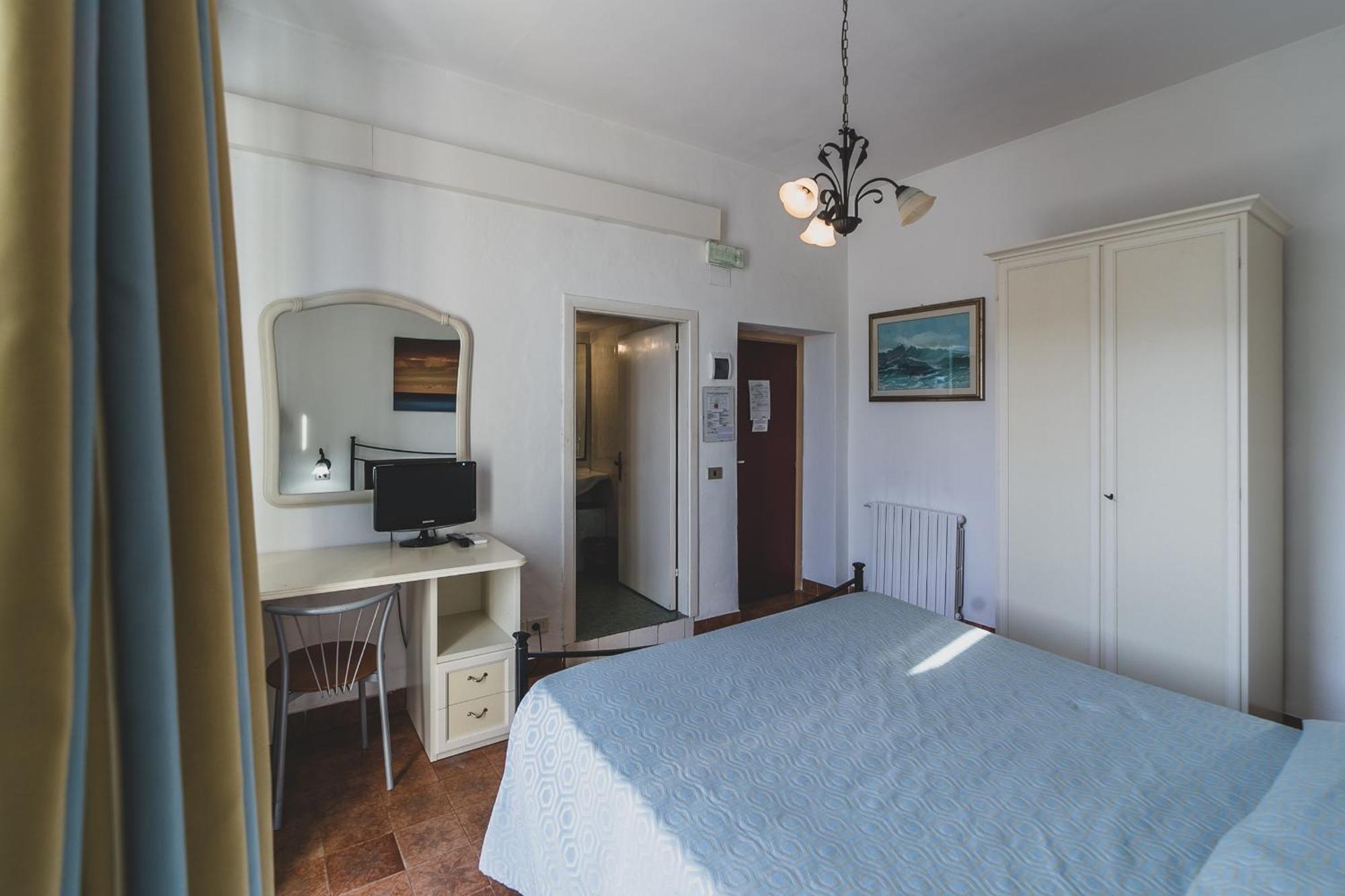 Hotel Alfiero Porto Santo Stefano  Room photo
