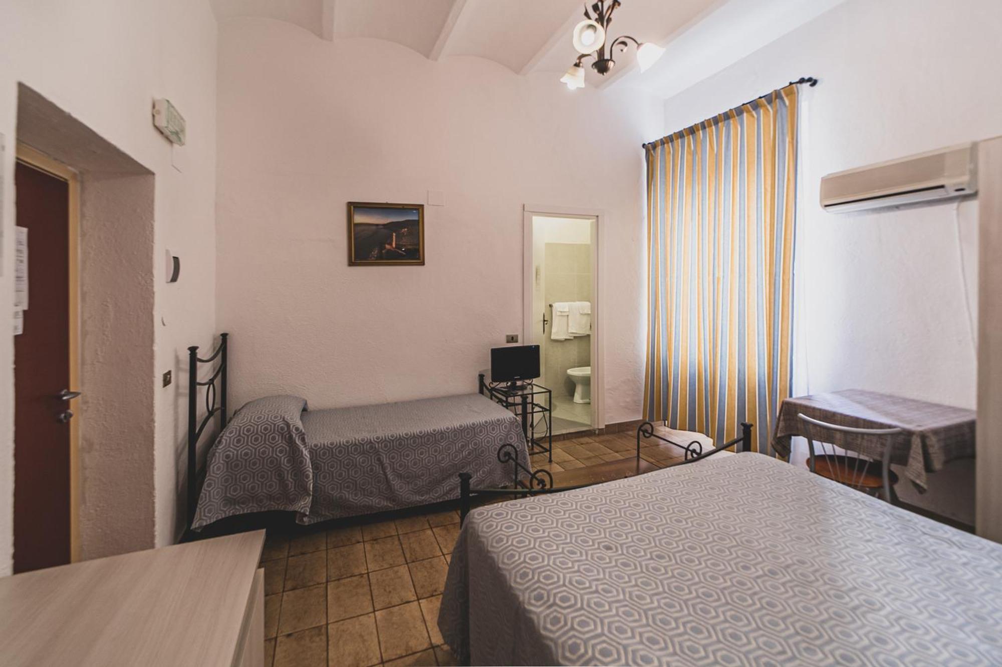 Hotel Alfiero Porto Santo Stefano  Room photo