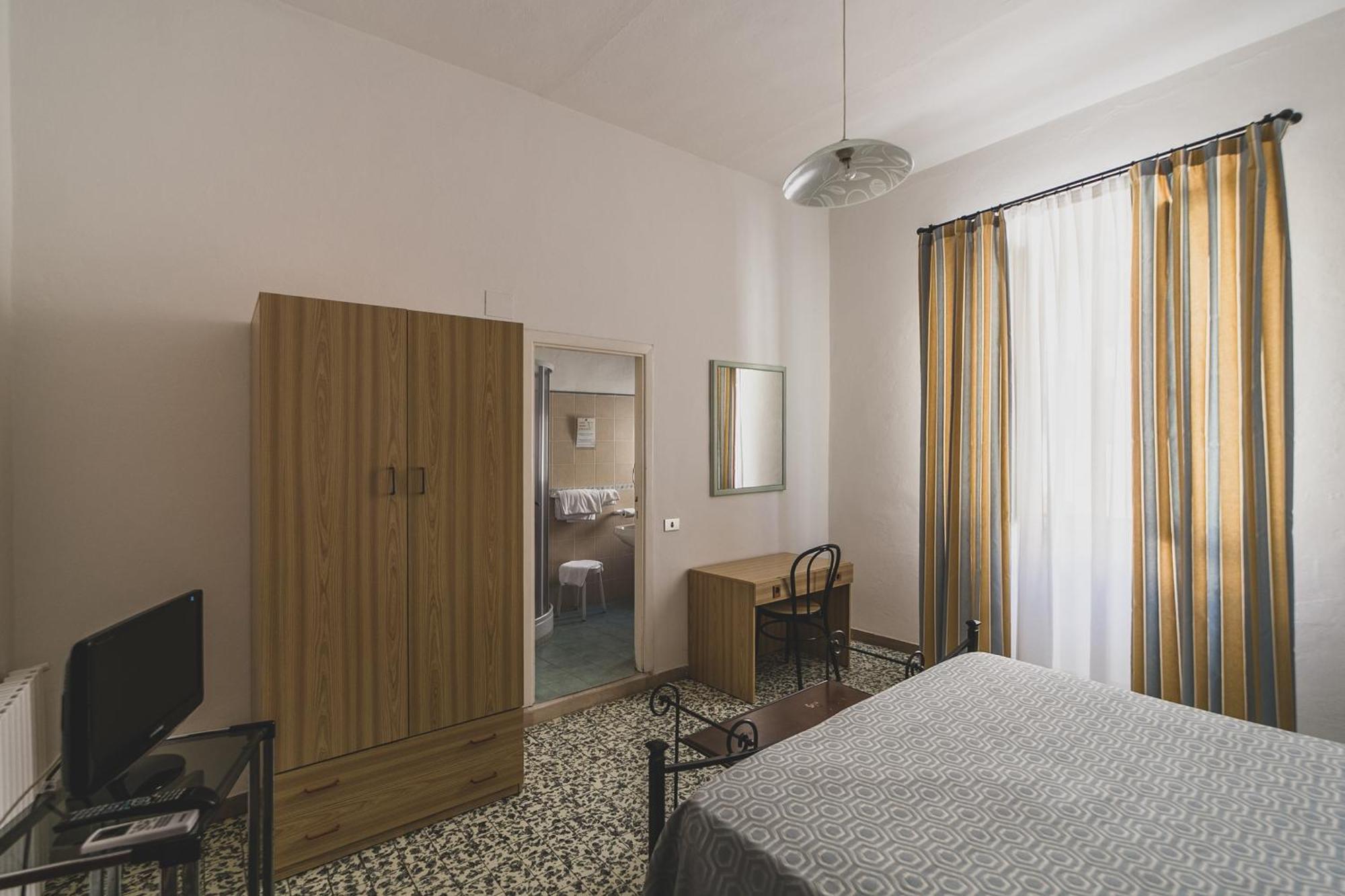 Hotel Alfiero Porto Santo Stefano  Room photo