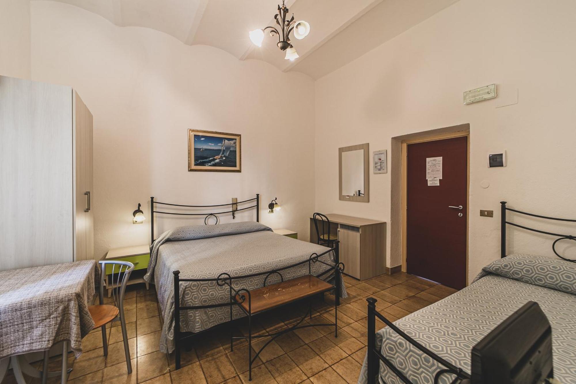 Hotel Alfiero Porto Santo Stefano  Room photo