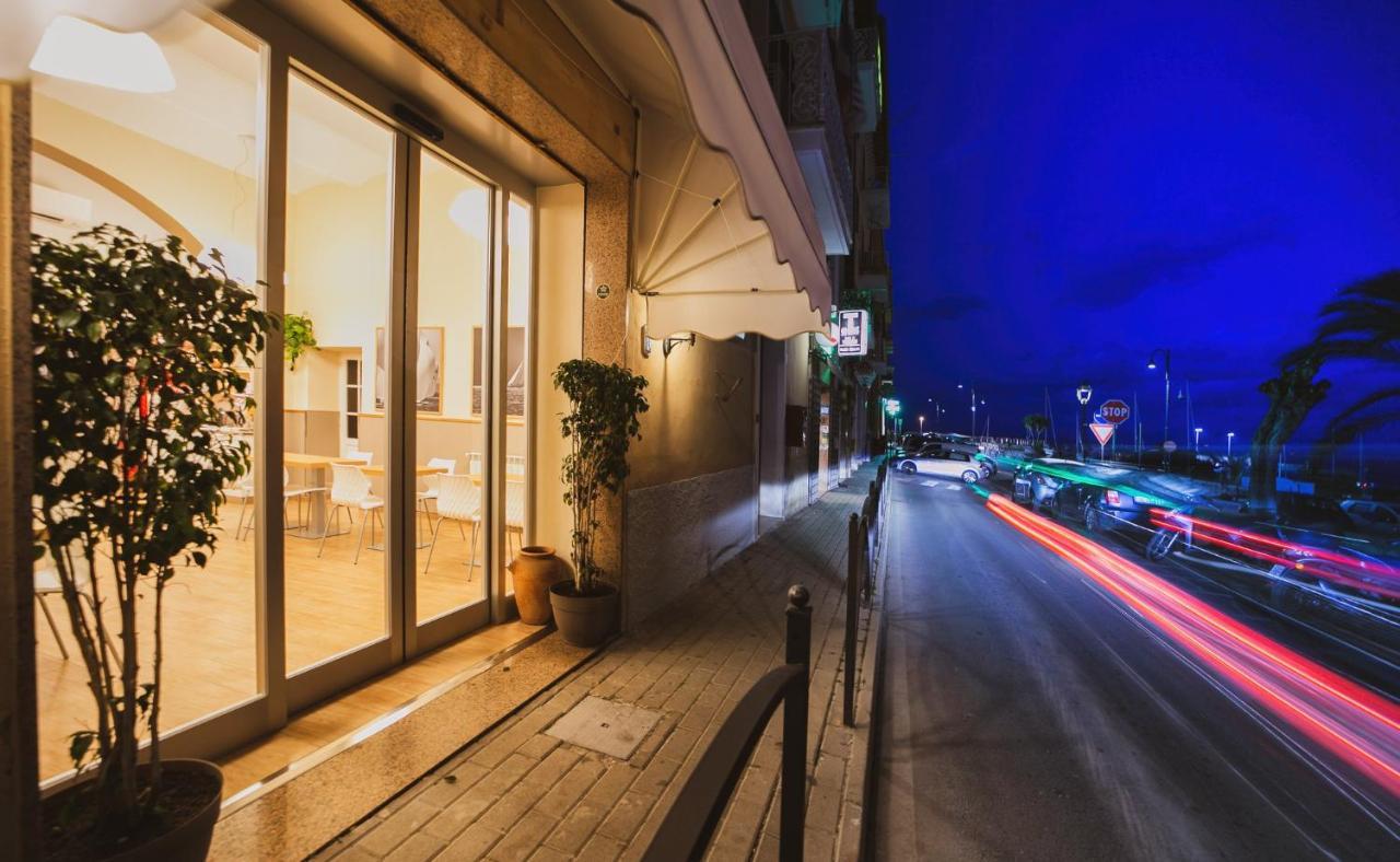 Hotel Alfiero Porto Santo Stefano  Exterior photo